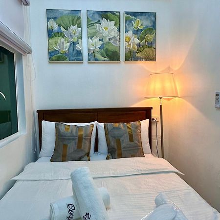 Studio Two Condominium, Alabang - Gold Fiber Wi-Fi -Netflix Ready Muntinlupa City Exteriör bild